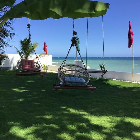 Bamboobeachvilla1 Ac New Oceanfront Pool Sunsetview Garden Kitchen Satellite Starlink Wi-Fi Dimiao المظهر الخارجي الصورة