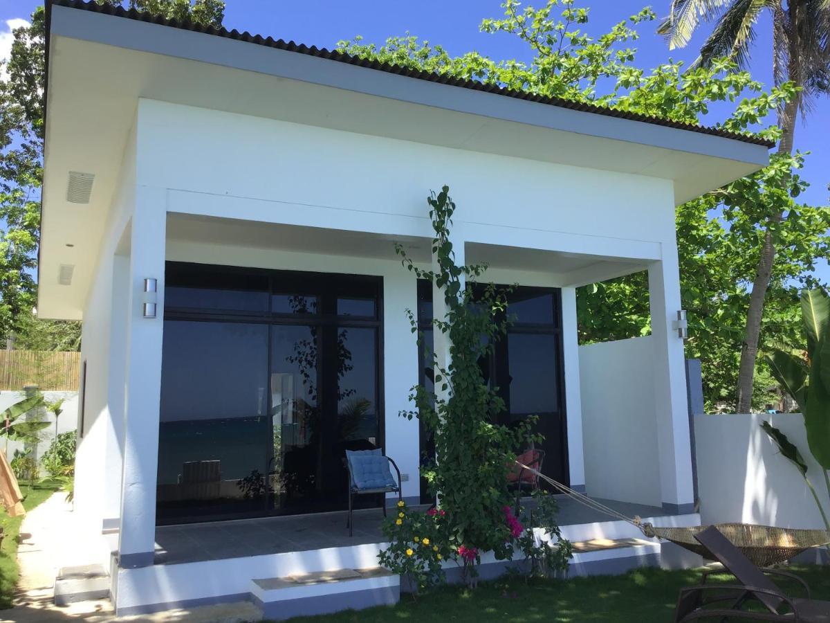 Bamboobeachvilla1 Ac New Oceanfront Pool Sunsetview Garden Kitchen Satellite Starlink Wi-Fi Dimiao المظهر الخارجي الصورة