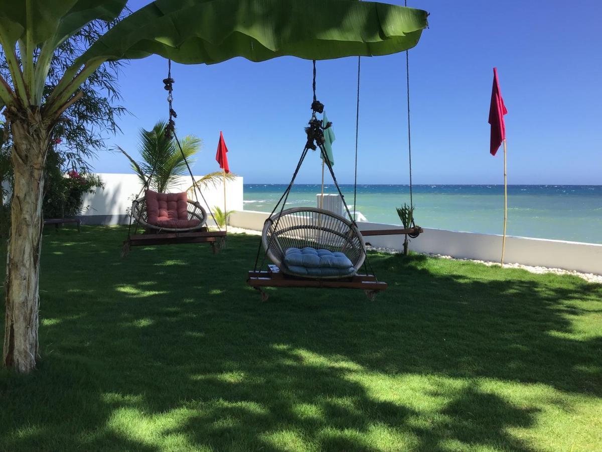 Bamboobeachvilla1 Ac New Oceanfront Pool Sunsetview Garden Kitchen Satellite Starlink Wi-Fi Dimiao المظهر الخارجي الصورة