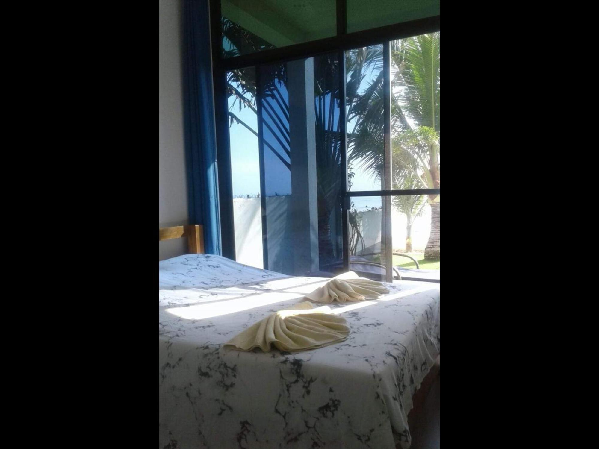 Bamboobeachvilla1 Ac New Oceanfront Pool Sunsetview Garden Kitchen Satellite Starlink Wi-Fi Dimiao المظهر الخارجي الصورة
